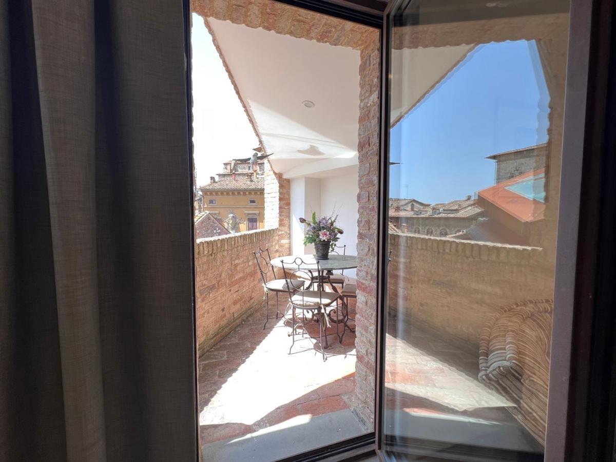 Il Terrazzo Di Tolomei Siena Eksteriør billede